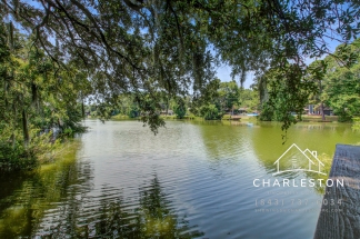 15 Townpark Ln Apt C - Available Now!