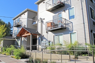 Totally Dialed 1 Bed Apartment in New Courtyard Complex Near Mississippi Ave
