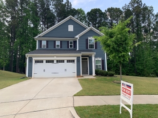 Spacious South Raleigh Residence In Private, Amazing Amenities, Available NOW!