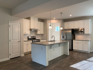Spacious South Raleigh Residence In Private, Amazing Amenities, Available NOW!