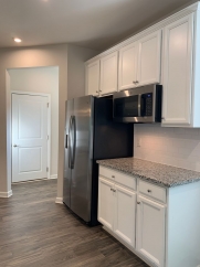 Spacious South Raleigh Residence In Private, Amazing Amenities, Available NOW!
