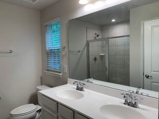 Spacious South Raleigh Residence In Private, Amazing Amenities, Available NOW!