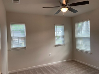 Spacious South Raleigh Residence In Private, Amazing Amenities, Available NOW!