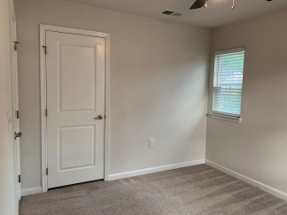 Spacious South Raleigh Residence In Private, Amazing Amenities, Available NOW!