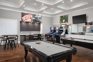 Spacious South Raleigh Residence In Private, Amazing Amenities, Available NOW!