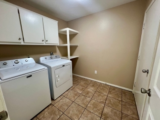3 Bedroom, 2 Bathroom Home Available for Rent!