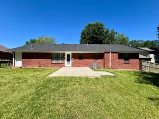 3 Bedroom, 2 Bathroom Home Available for Rent!