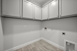 Brand New Luxury Townhouse in Central West Arlington