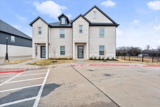 Brand New Luxury Townhouse in Central West Arlington