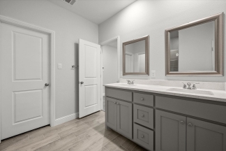 Brand New Luxury Townhouse in Central West Arlington