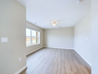 Stunning Newly Built 2 BR 2.5 BA Townhome in Beautiful Yorktown