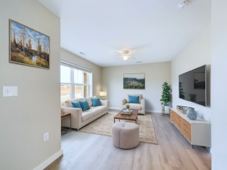 Stunning Newly Built 2 BR 2.5 BA Townhome in Beautiful Yorktown