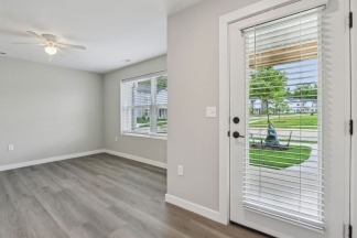 Stunning Newly Built 2 BR 2.5 BA Townhome in Beautiful Yorktown
