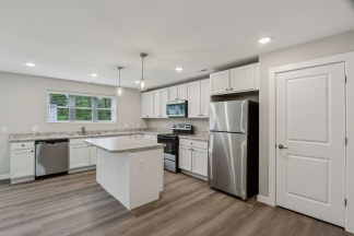 Stunning Newly Built 2 BR 2.5 BA Townhome in Beautiful Yorktown