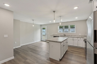Stunning Newly Built 2 BR 2.5 BA Townhome in Beautiful Yorktown