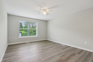 Stunning Newly Built 2 BR 2.5 BA Townhome in Beautiful Yorktown