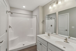 Stunning Newly Built 2 BR 2.5 BA Townhome in Beautiful Yorktown