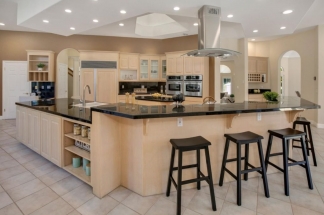 Gorgeous Monte Sereno Estate on Spacious Private Lot