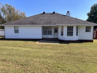 Cozy 3 Bedroom/2 Bathroom Home for Rent in Greenwood