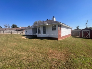 Cozy 3 Bedroom/2 Bathroom Home for Rent in Greenwood