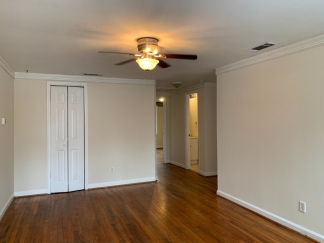 Two Bed Duplex Near Avondale! Great location!