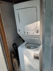 Two Bed Duplex Near Avondale! Great location!