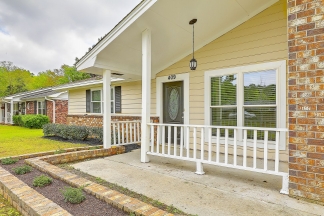 Gorgeous Family Home in Summerville!