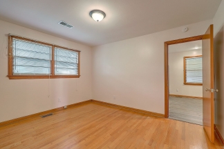 Single Family Home in Park Circle!