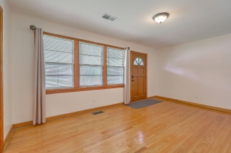 Single Family Home in Park Circle!