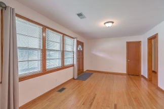 Single Family Home in Park Circle!