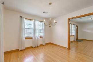 Single Family Home in Park Circle!