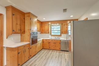 Single Family Home in Park Circle!