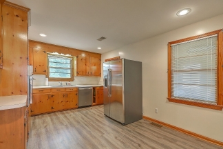 Single Family Home in Park Circle!