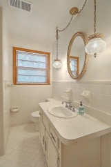Single Family Home in Park Circle!
