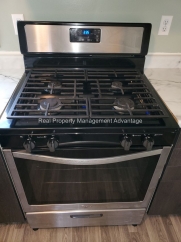 1 Bedroom Apartment, Private Entrance, Steps from Downtown Ferndale!