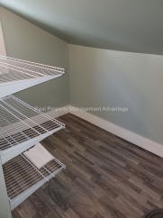 1 Bedroom Apartment, Private Entrance, Steps from Downtown Ferndale!