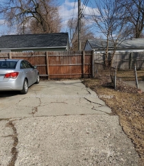 1 Bedroom Apartment, Private Entrance, Steps from Downtown Ferndale!