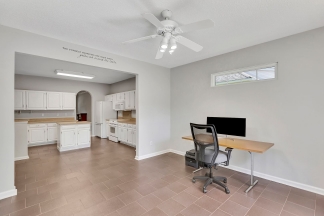 Enjoy the best of Mt Pleasant living in Charleston National