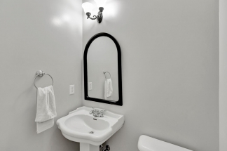 Enjoy the best of Mt Pleasant living in Charleston National