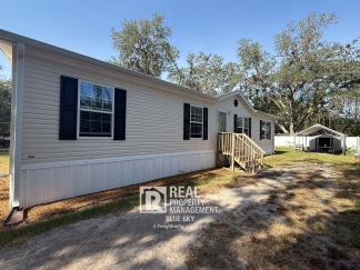 SPACIOUS 4 BEDROOM HOME WITH MODERN FEATURES AND FLEXIBLE OUTDOOR SPACE