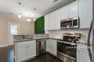 108 Pine Ct - Available Now!