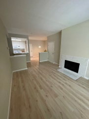 Spacious 1 Bedroom Sunnyvale Condo! Open Living Ground Level Unit!
