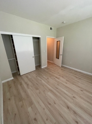Spacious 1 Bedroom Sunnyvale Condo! Open Living Ground Level Unit!