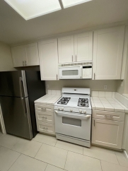 Spacious 1 Bedroom Sunnyvale Condo! Open Living Ground Level Unit!
