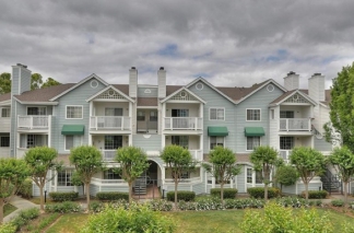 Spacious 1 Bedroom Sunnyvale Condo! Open Living Ground Level Unit!