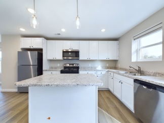 Stunning Newly Built 2 BR 2.5 BA Townhome in Beautiful Yorktown