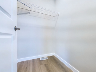 Stunning Newly Built 2 BR 2.5 BA Townhome in Beautiful Yorktown