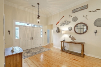 FULLY FURNISHED Mount Pleasant Home! 6-9 month lease available!