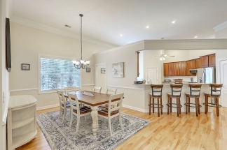 FULLY FURNISHED Mount Pleasant Home! 6-9 month lease available!