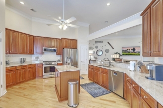 FULLY FURNISHED Mount Pleasant Home! 6-9 month lease available!